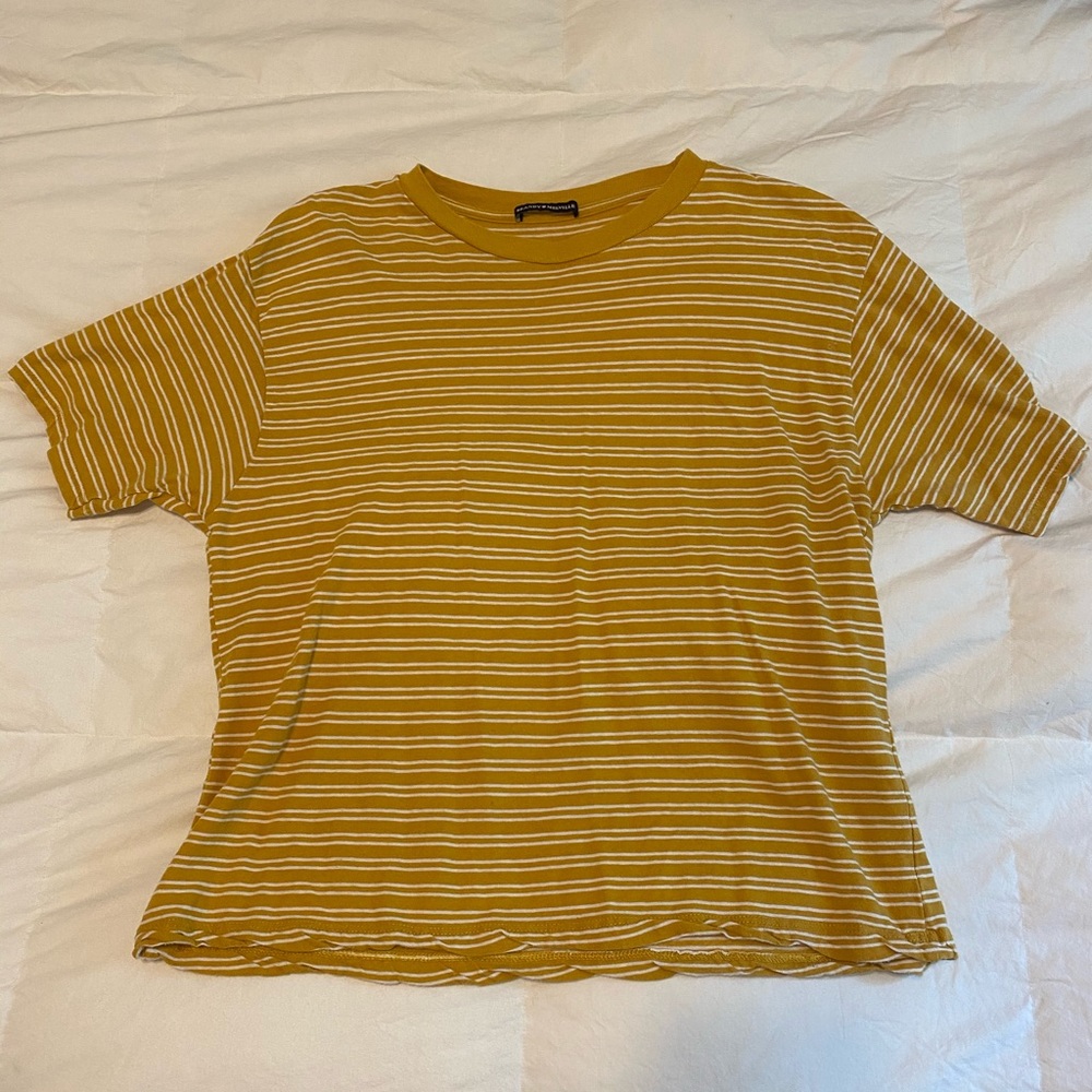 Brandy Melville t-shirt